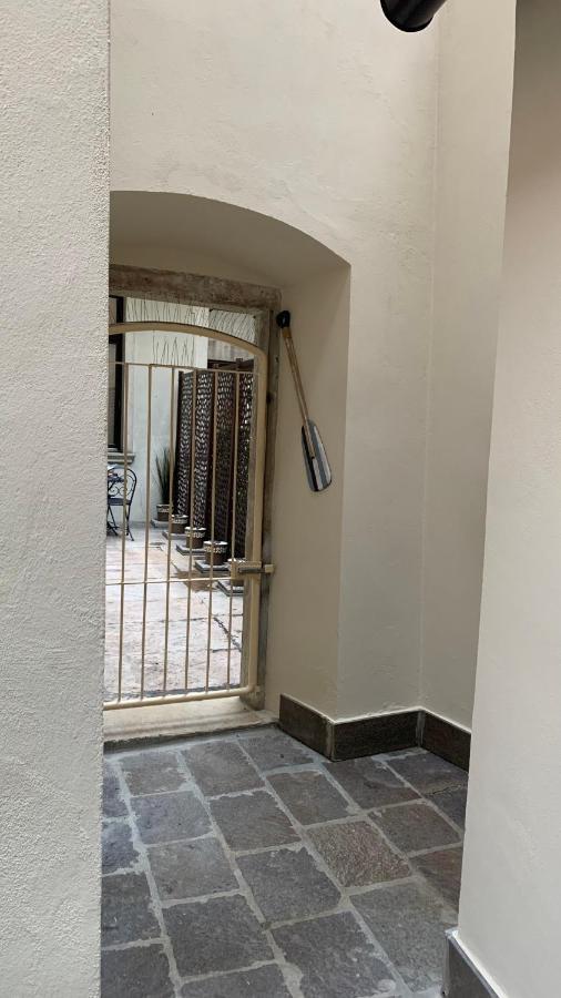 Ferienwohnung Casa Riva - Bilocale In Centro Storico Exterior foto